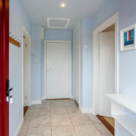 Tidewater By Trident Homes شقة